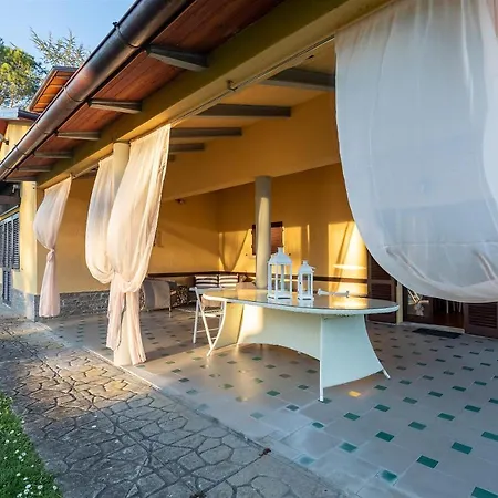 Residenza Paradisea Villa Arezzo